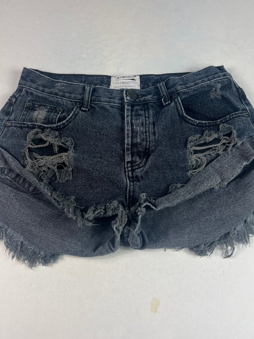 One Teaspoon Shorts Women 30* Bandits Twisted Cuff Distressed Denim Jorts Tag 26
